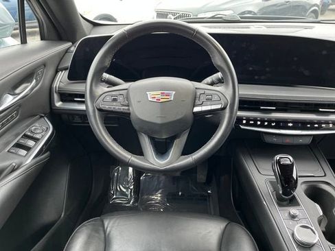 Used 2024 Cadillac XT4 Premium Luxury image 24