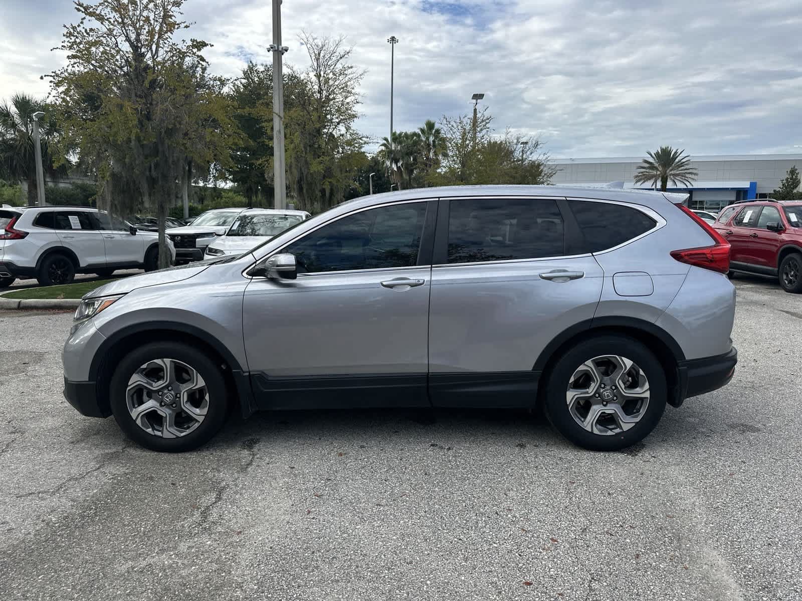 Used 2017 Honda CR-V EX-L image 3