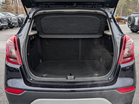 Certified 2022 Buick Encore Preferred w/ Safety Package image 11