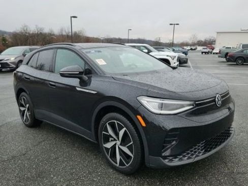 Used 2024 Volkswagen ID.4 Pro S image 1