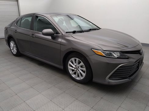 Used 2023 Toyota Camry LE image 11