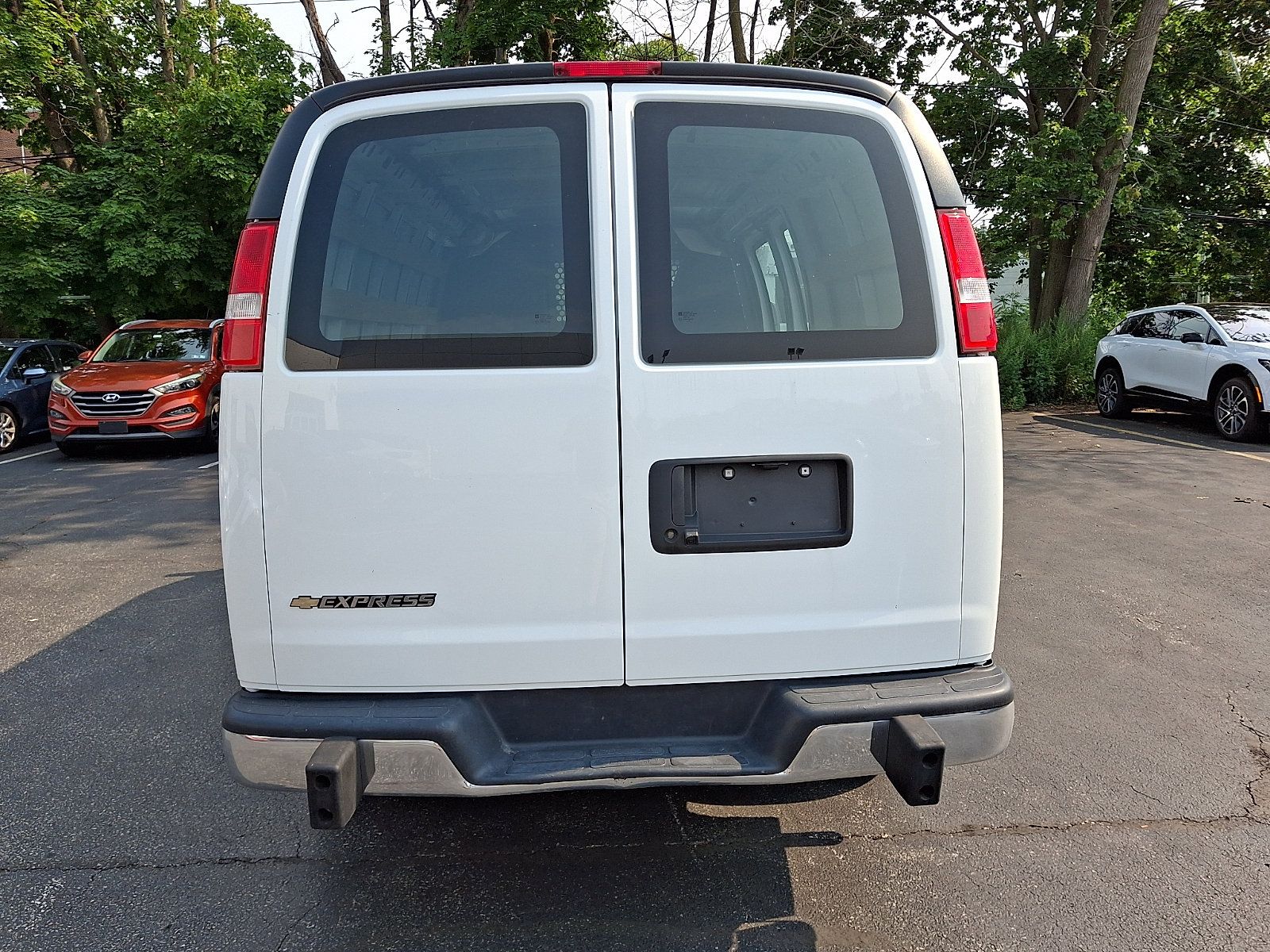 Certified 2025 Chevrolet Express 2500 w/ Driver Convenience Package RWD image 6
