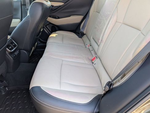 Used 2022 Subaru Outback Limited image 8