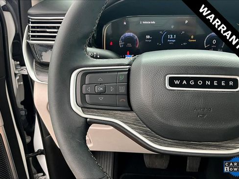 Used 2023 Jeep Wagoneer Series III w/ Preferred Equipment Group image 11