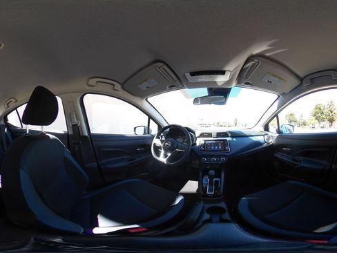 Used 2025 Nissan Versa SV FWD image 35