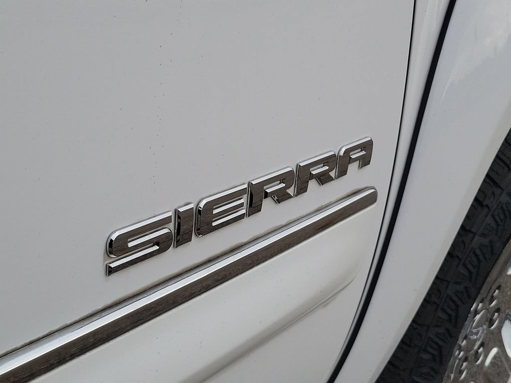 Used 2010 GMC Sierra 1500 SLE w/ All-Terrain Package AWD/4WD image 32