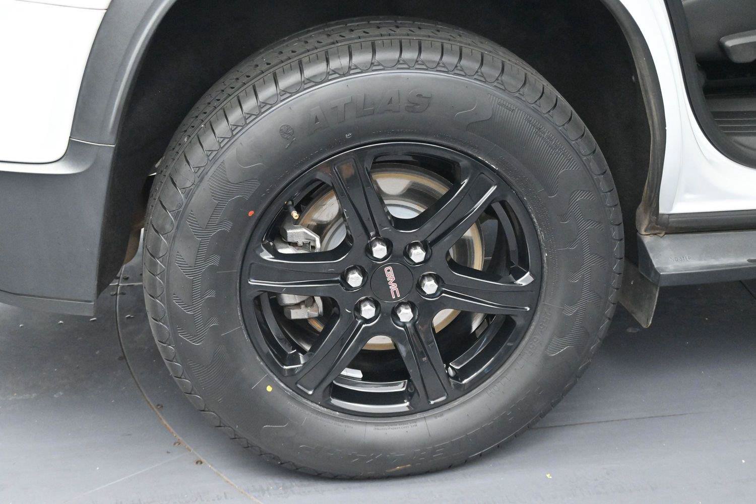 Used 2021 GMC Acadia AT4 w/ LPO, Floor Liner Package AWD/4WD image 42