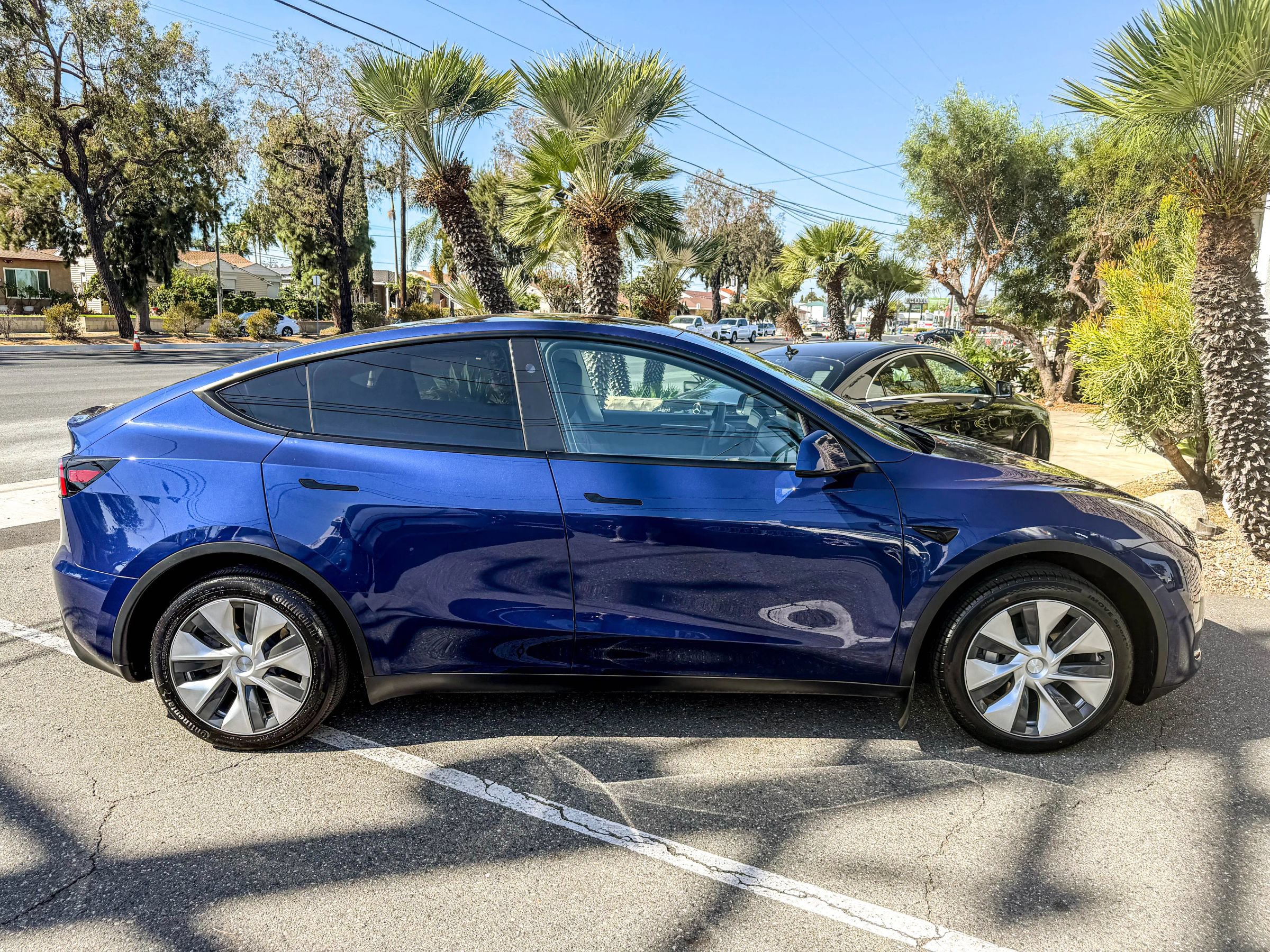 Used 2023 Tesla Model Y Long Range AWD/4WD image 16