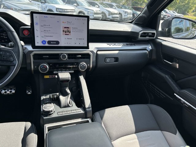 Used 2024 Toyota Tacoma TRD Sport w/ TRD Sport Upgrade Package AWD/4WD image 18