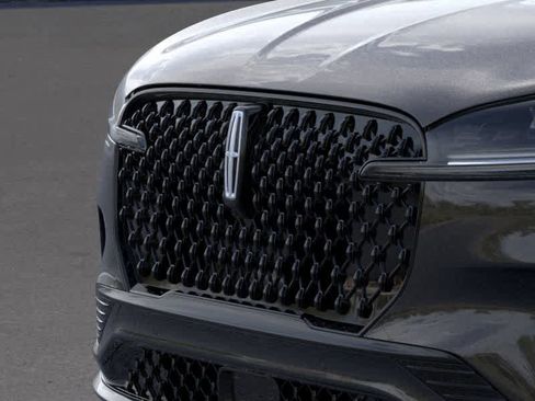 New 2026 Lincoln Aviator Reserve image 17