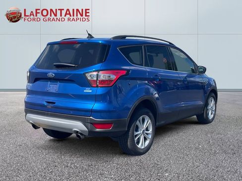 Used 2018 Ford Escape SE w/ SE Sync 3 Package FWD image 7