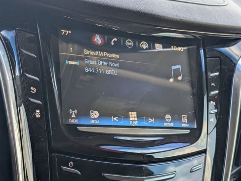Used 2017 Cadillac Escalade Luxury AWD/4WD image 13