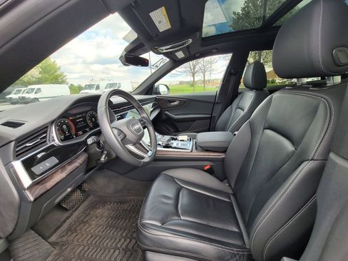 Used 2021 Audi Q8 Premium w/ Black Optic Package AWD/4WD image 15