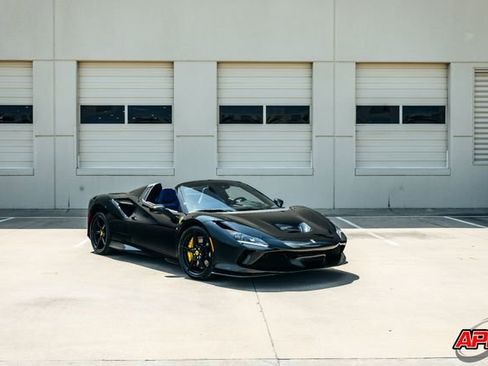 Used 2022 Ferrari F8 Tributo image 19
