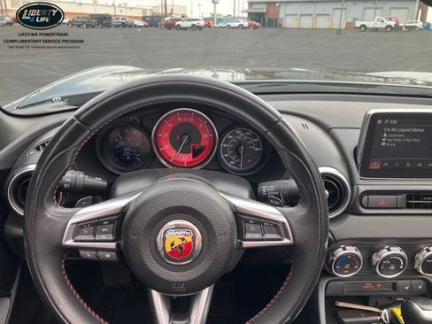 Used 2020 FIAT 124 Spider Abarth w/ Convenience Group RWD image 7