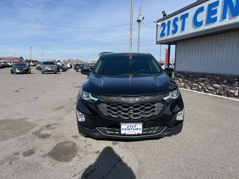 Used 2018 Chevrolet Equinox LT image 2