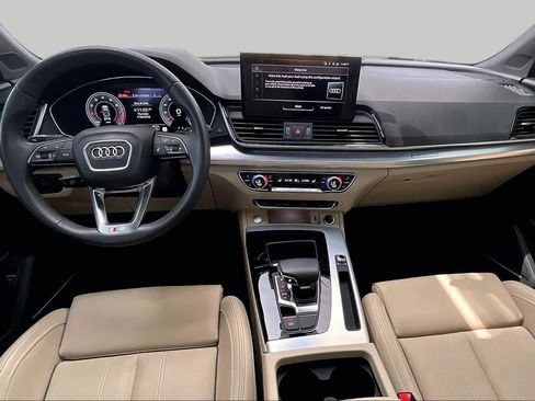 Used 2025 Audi Q5 2.0T Premium Plus w/ Premium Plus Package AWD/4WD image 16