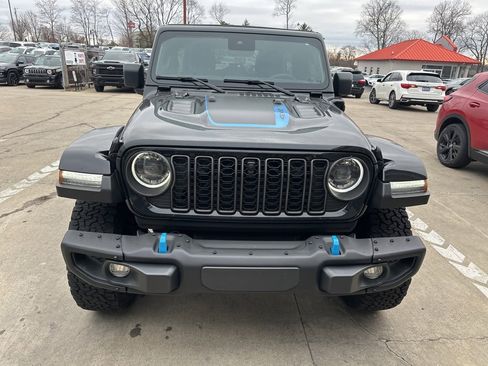 Used 2024 Jeep Wrangler Unlimited Rubicon 4xe image 2