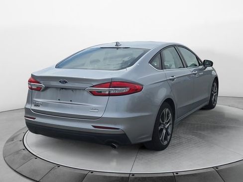 Used 2020 Ford Fusion SEL FWD image 5