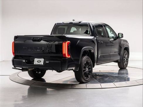 Used 2024 Toyota Tundra Limited AWD/4WD image 5