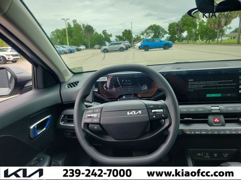 New 2026 Kia K4 FWD image 21