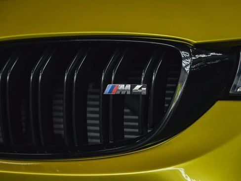 Used 2015 BMW M4 Coupe RWD image 5