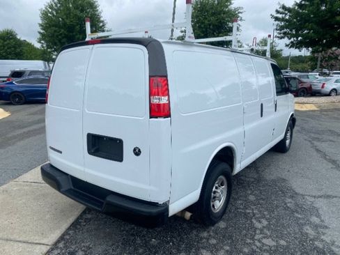 Used 2023 Chevrolet Express 2500 RWD image 6