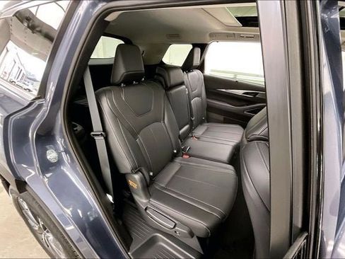 Certified 2026 INFINITI QX60 Luxe w/ Cargo Package AWD/4WD image 20