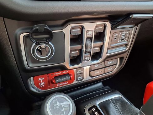 New 2026 Jeep Wrangler Unlimited Rubicon image 10