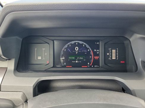 Used 2025 Toyota Tacoma SR5 image 14