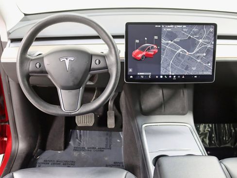 Used 2021 Tesla Model Y Long Range image 14