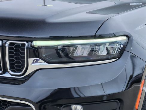 Used 2021 Jeep Grand Cherokee L Overland w/ Luxury Tech Group IV image 9