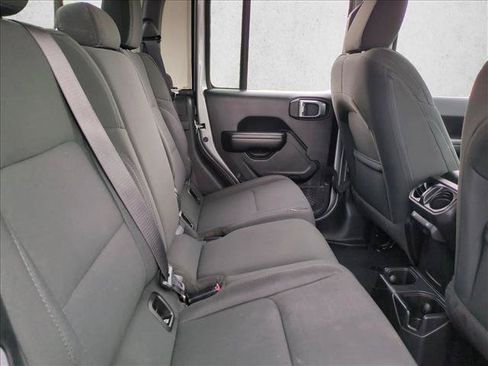 Used 2021 Jeep Gladiator Sport AWD/4WD image 19