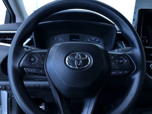 Certified 2025 Toyota Corolla LE image 24