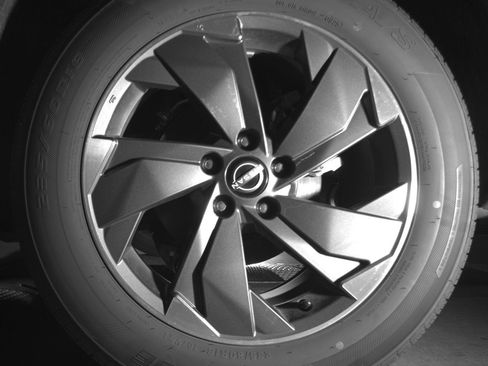 Used 2025 Nissan Rogue SV FWD image 14