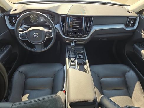 Used 2020 Volvo XC60 T6 Momentum AWD/4WD image 29