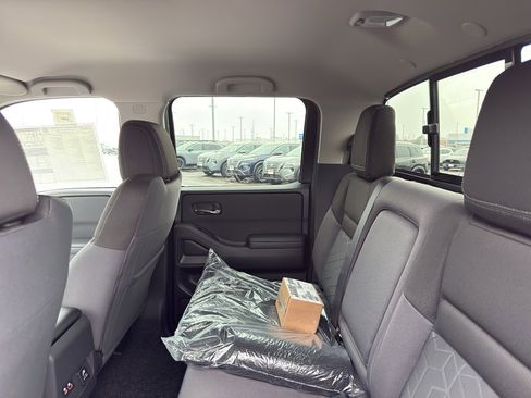 New 2026 Nissan Frontier SV image 32