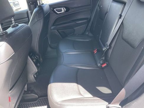 Used 2025 Jeep Compass Trailhawk AWD/4WD image 21