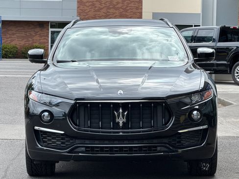 Used 2022 Maserati Levante GT AWD/4WD image 9