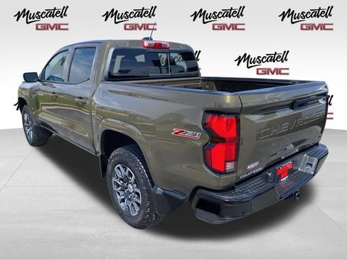 Used 2024 Chevrolet Colorado Z71 w/ Z71 Convenience Package 2 AWD/4WD image 2