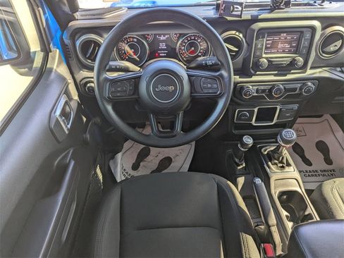 Used 2021 Jeep Gladiator Sport image 19