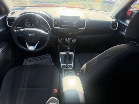Used 2022 Hyundai Venue SEL w/ Cargo Package FWD image 30