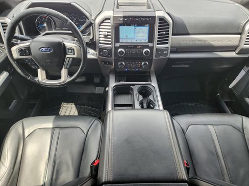 Used 2017 Ford F250 Platinum w/ Platinum Ultimate Package AWD/4WD image 27