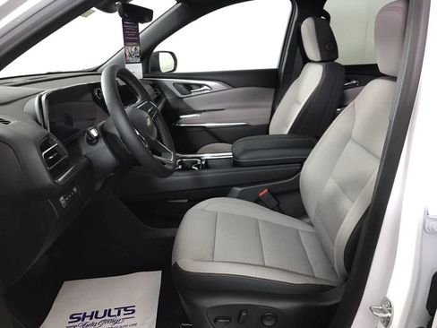 New 2026 Chevrolet Traverse LT w/ Driver Confidence Package image 9