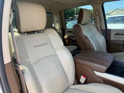 Used 2019 RAM 2500 Laramie AWD/4WD image 18