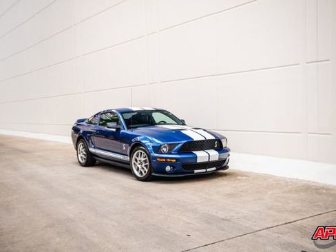 Used 2009 Ford Mustang Shelby GT500 RWD image 32