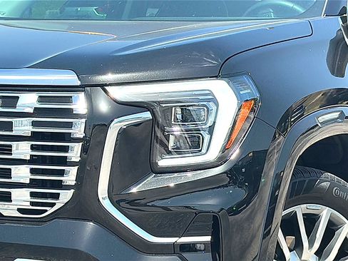 Used 2026 GMC Terrain Denali AWD/4WD image 4