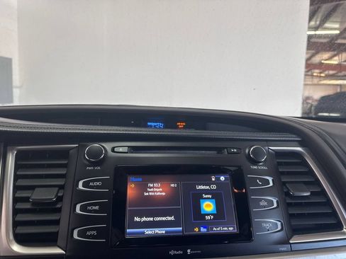 Used 2015 Toyota Highlander Plus AWD/4WD image 15