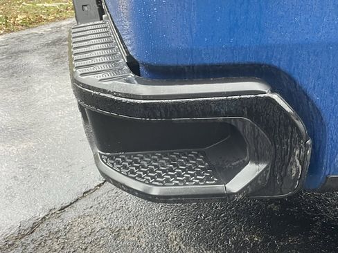 Used 2023 Chevrolet Silverado 1500 ZR2 w/ Technology Package image 20