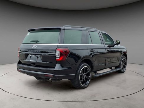 Used 2024 Ford Expedition Limited AWD/4WD image 10